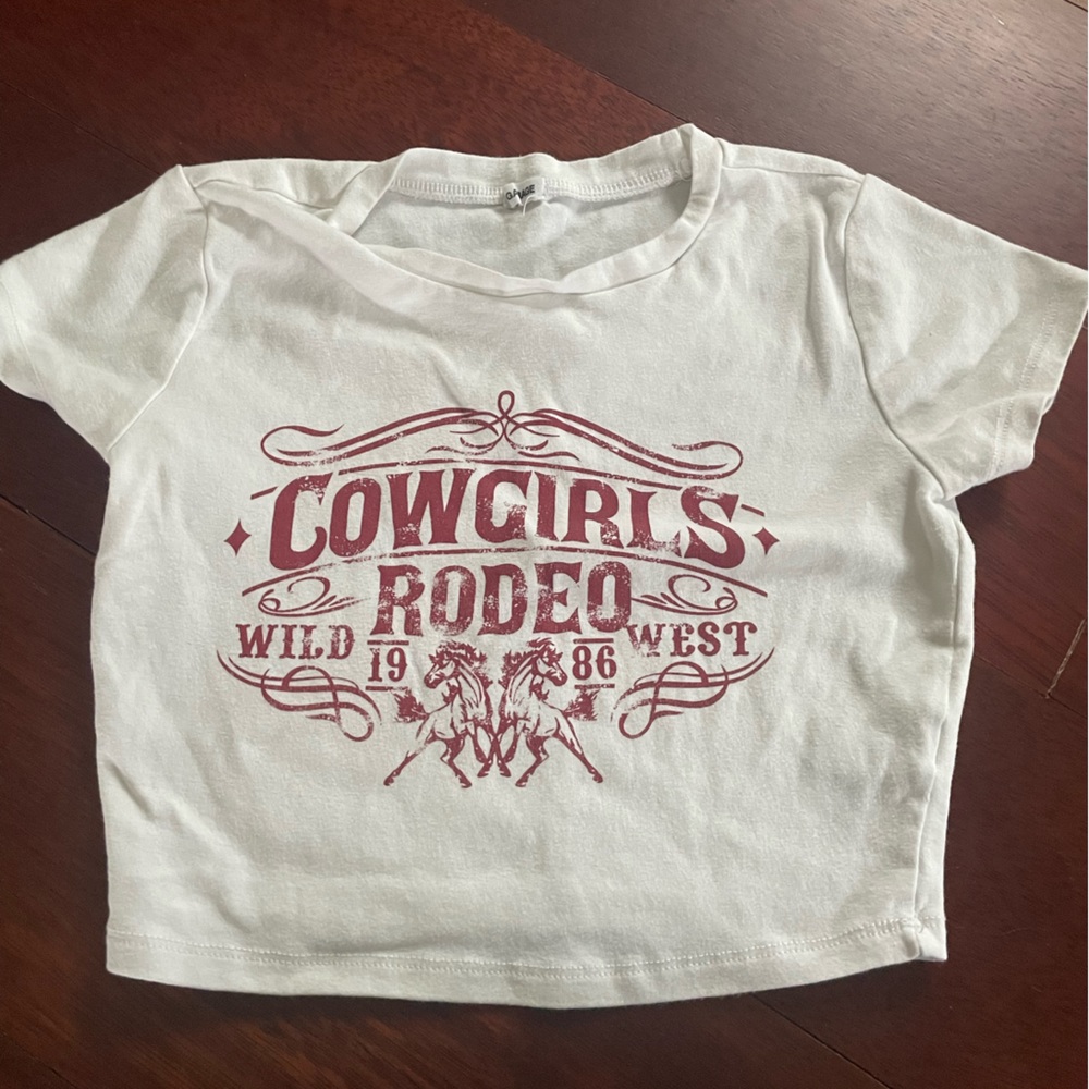 Garage crop top